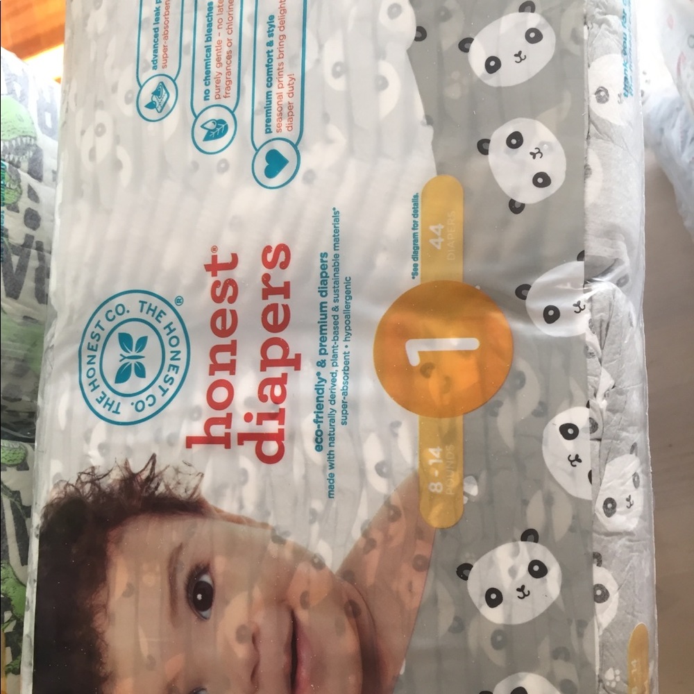 2 packs Honest diapers size 1 for eve